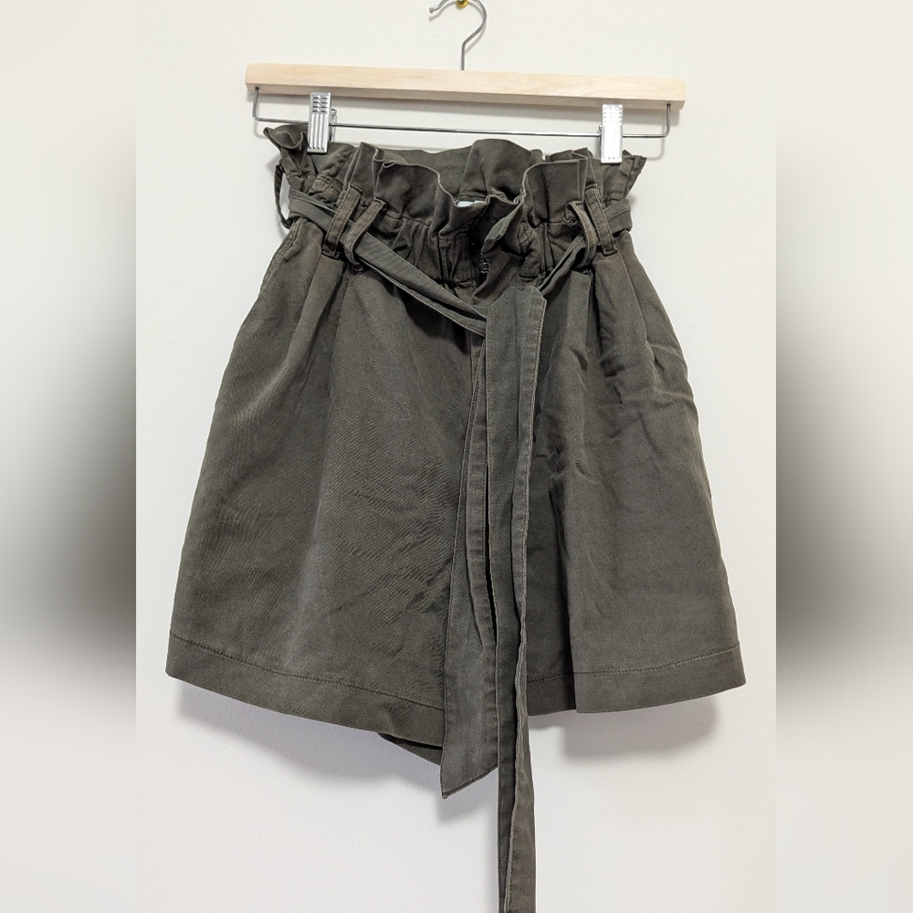 Funky Buddha short size XS. Fits 12-13 year old.